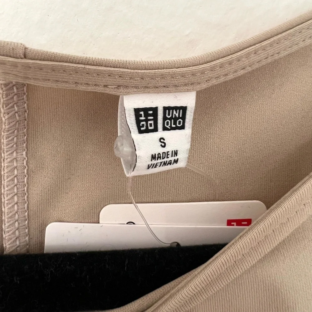 NWT Uniqlo Airism Ultra Stretch Sleeveless Midi - Picture 2 of 8